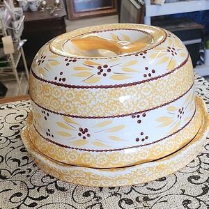 Temptatations Covered Dish with Lid